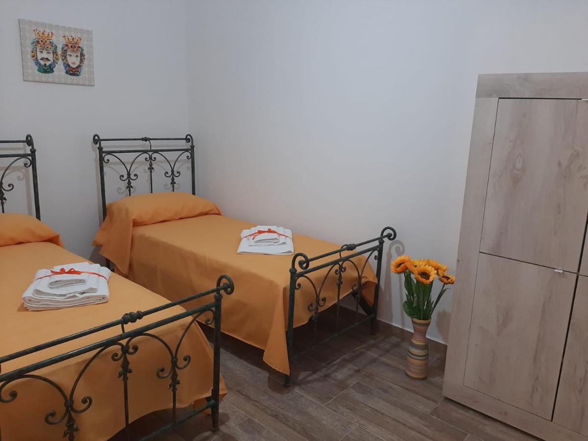 Casa Vacanze Il Girasole Bagheria Luaran gambar